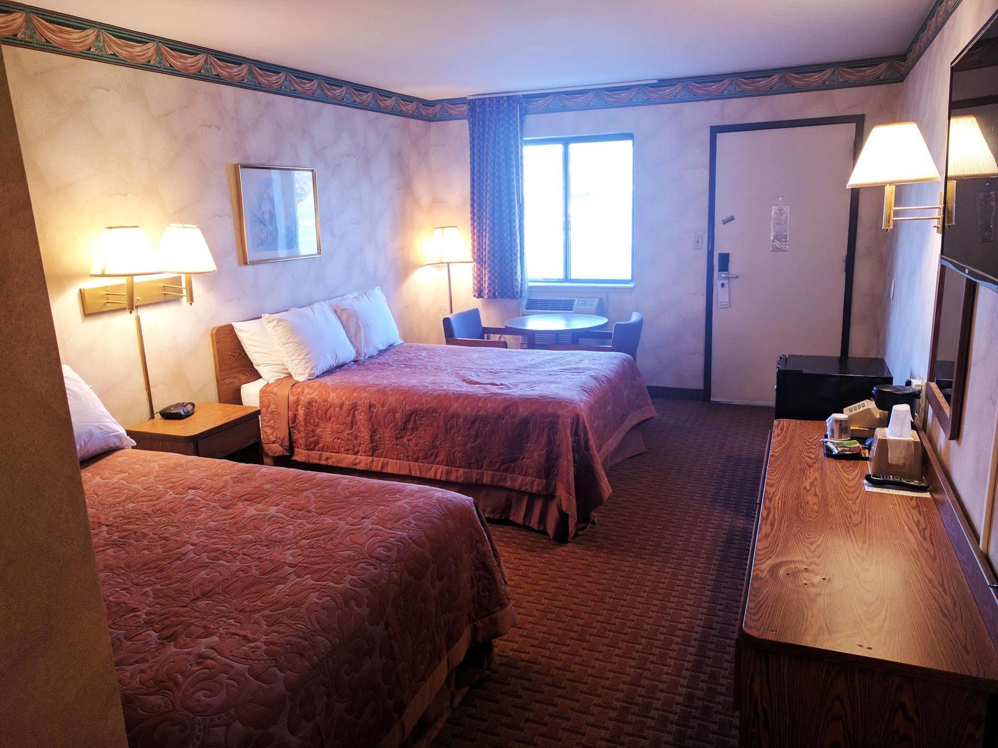Value Inn Harrisburg-York Valley Green Eksteriør billede