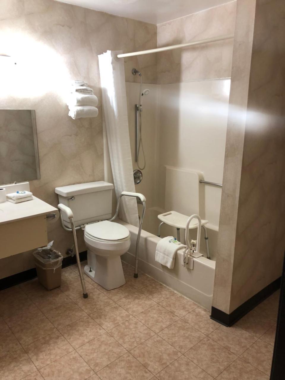 Value Inn Harrisburg-York Valley Green Eksteriør billede